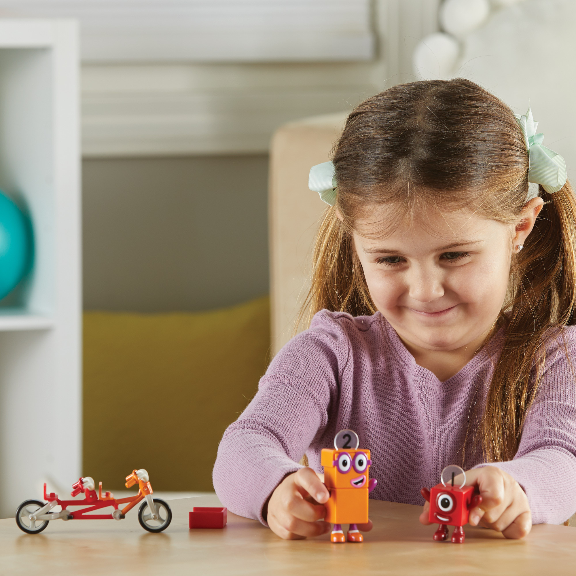 HM95354-UK Игровые фигурки Numberblocks. Единичка и двойка на велосипеде — изображение 6